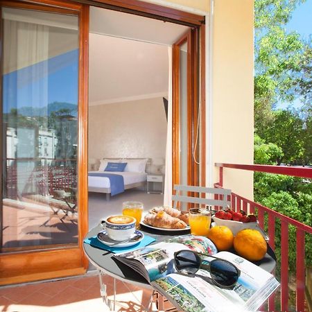 Torna A Surriento Suites Sorrento Exteriör bild